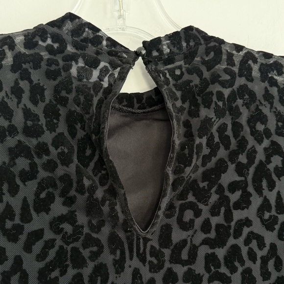 NWT LULUS SEMI SHEER LEOPARD PRINT VELVET THONG BODYSUIT BLACK S ANIMAL PRINT - Picture 11 of 16